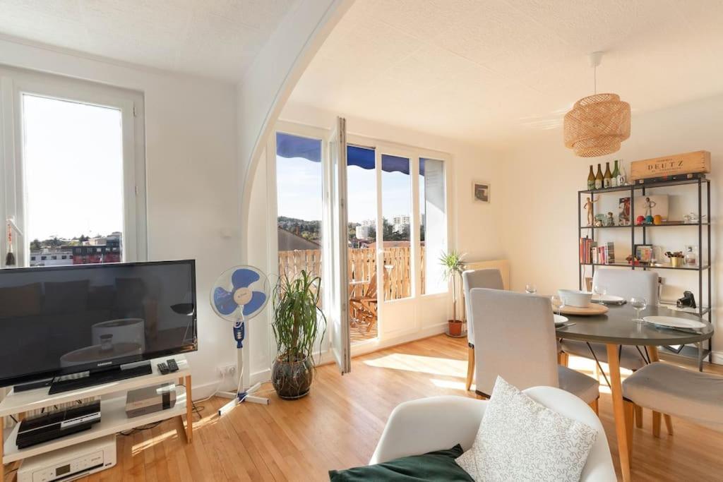 Cabana & Grand Appartement Cosy - Parking & Balcon Villefranche-sur-Saône Eksteriør bilde