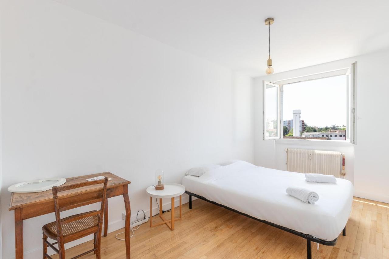 Cabana & Grand Appartement Cosy - Parking & Balcon Villefranche-sur-Saône Eksteriør bilde